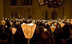 processionauflambeausaintnicolas.jpg