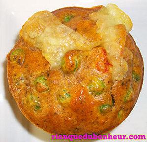 muffins-petits-pois-chevre-et-tomates-sechees.jpg