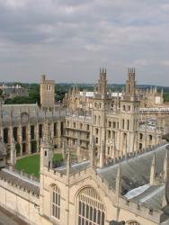 Election du professeur de poésie à Oxford : nouvelle donne