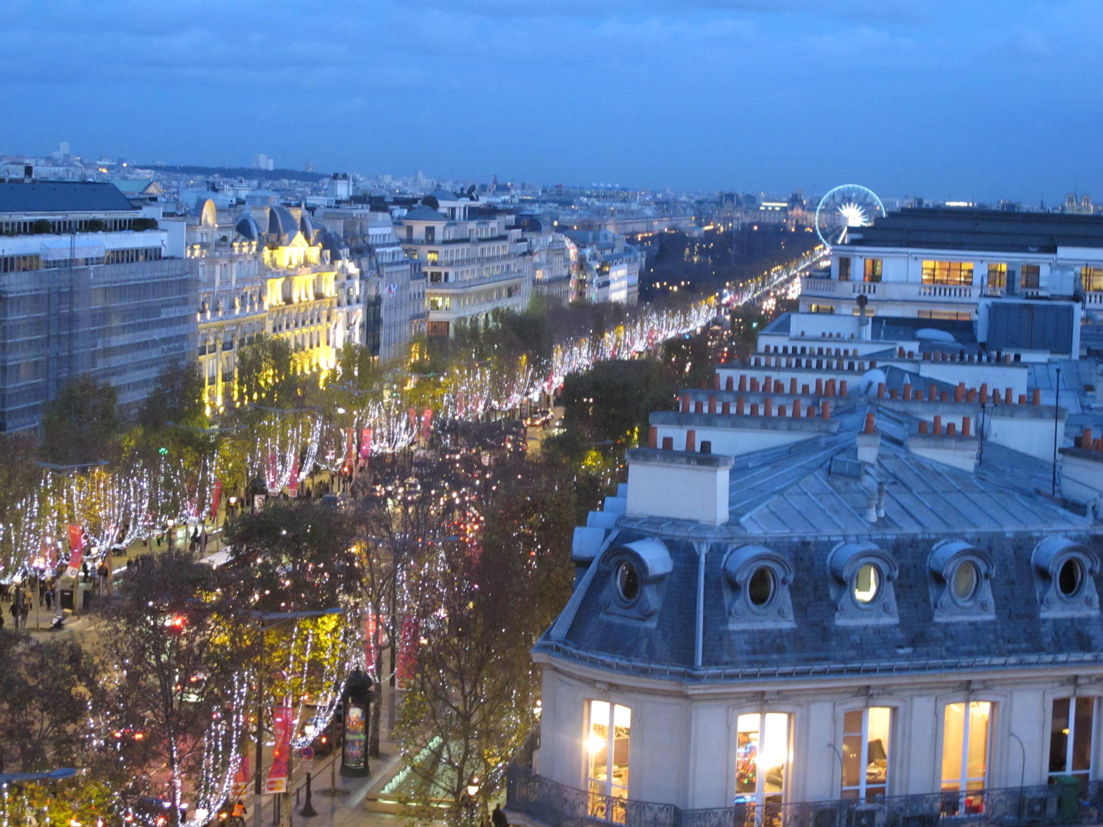 Champs Elysées Paris champs-elysees.1260466500.JPG