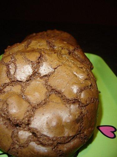 Outrageous chocolate cookies (4)