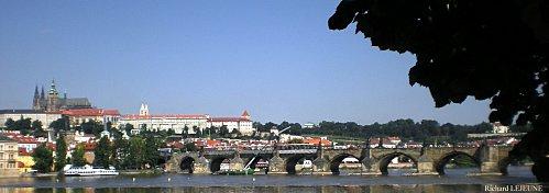 AMOURS ESTIVALES - 13. PRAGUE : MALA STRANA (1)