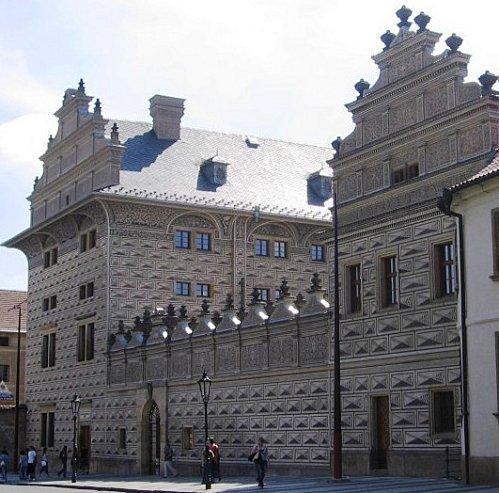 AMOURS ESTIVALES - 13. PRAGUE : MALA STRANA (1)