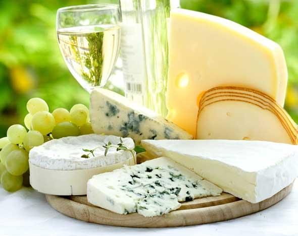 fromages vin1 Quels vins pour accompagner vos repas de fin dannée ? fromages vin1 actualite Quels vins pour accompagner vos repas de fin dannée ?