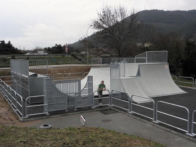 Spot : le skatepark de Solliès-Pont (83) Spot : le skatepark de Solliès-Pont (83)