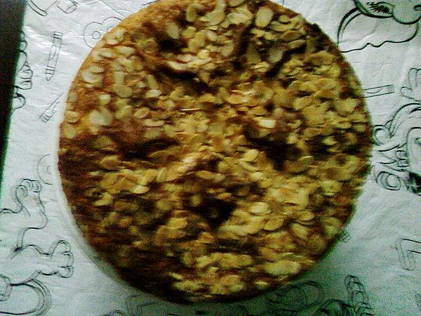 Cake moelleux au citron et aux amandes effilees 040607190516.jpg