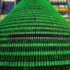 thumbs un arbre de noel en milliers de bouteilles de biere 003 Un arbre de Noël en milliers de bouteilles de bière (4 photos)