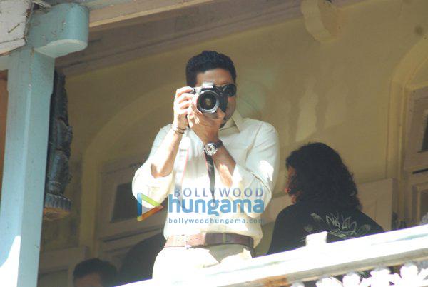 Abhishek Bachchan and Aishwarya on the sets of Rohan Sippy's movie