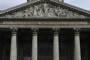 Albert Camus : hommage ou détournement ? pantheon.jpg