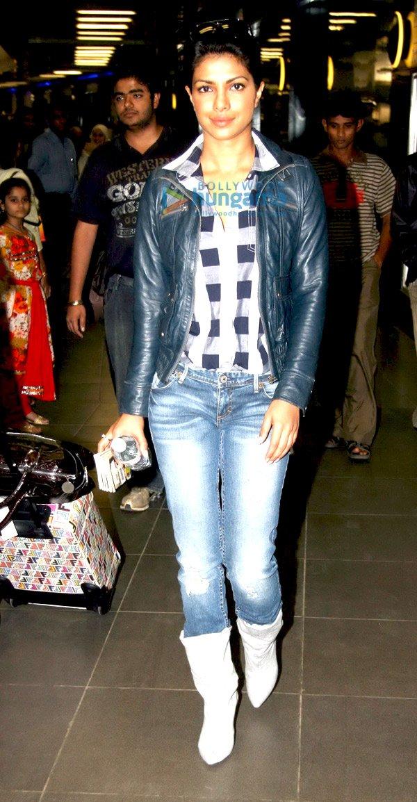 Priyanka Chopra revient à Mumbai de ses vacances à New-York