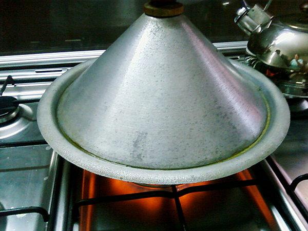 Tajine de veau aux legumes, sa salade aux mille vertus 040207104536.jpg