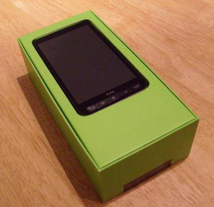 HTC HD 2 box