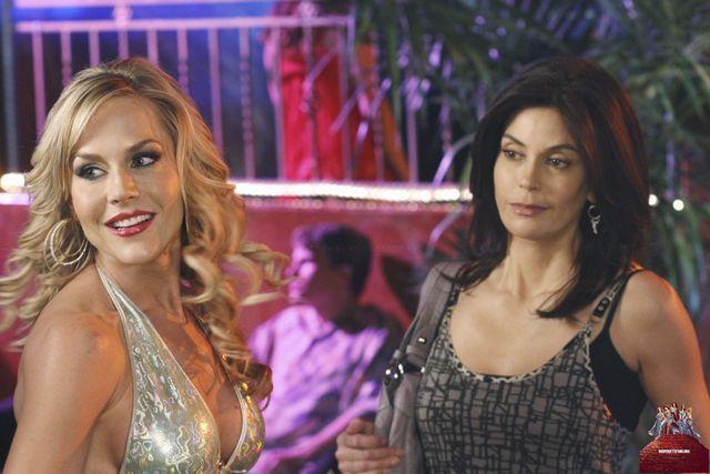 Desperate Housewives 614 (saison 6, épisode 14) ... photos promo avec Julie Benz (Debbie)