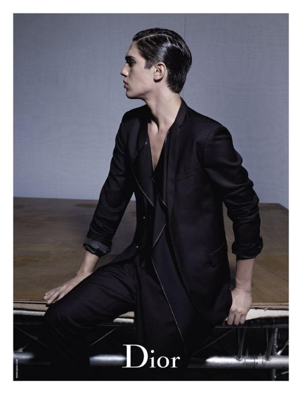 Juan Manuel Arancibia pour Dior Homme printemps été 2010 par Karl Lagerfeld Diorhomme3