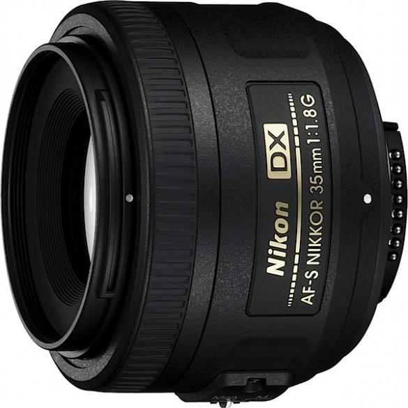 http://media.paperblog.fr/i/271/2710319/commande-nikon-35-mm-18-nikkor-L-1.jpeg