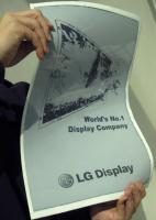 LG met au point un écran ultra-fin de 19 pouces flexible