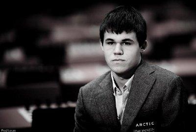 Magnus Carlsen (2801) a la faveur de vos pronostics © Fred Lucas 