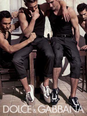 Dolce & Gabbana printemps été 2010 par Steven Klein DG-SS10-2