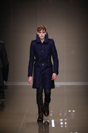 Le défilé Burberry Prorsum homme automne hiver 2010-2011 06c813a7-7786-4ff7-a24c-b80adaab6619