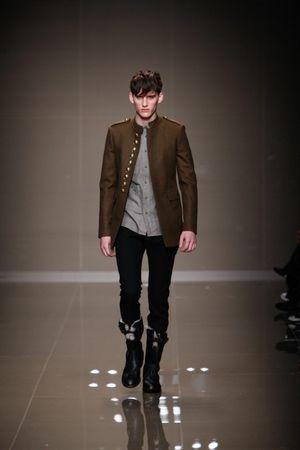 Le défilé Burberry Prorsum homme automne hiver 2010-2011 86811196-e3d1-41c8-90fe-c48d458cca6d