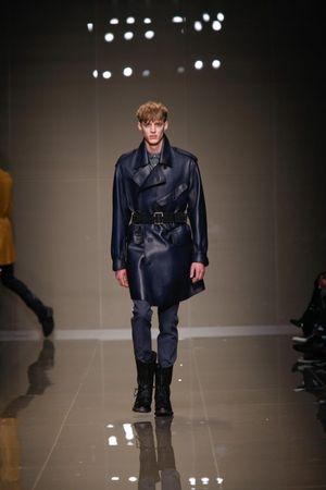 Le défilé Burberry Prorsum homme automne hiver 2010-2011 Ff4a0037-6759-4bf4-90ea-328e92483dc0