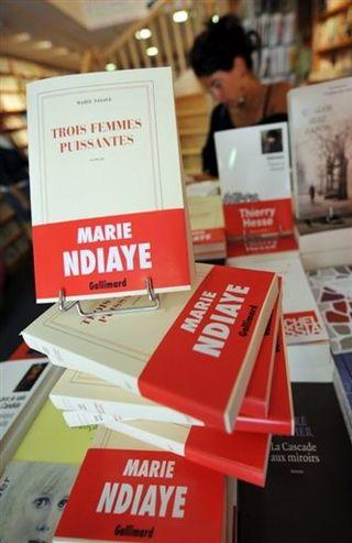 Comment Marie NDiaye a-t-elle pu vendre 457 000 copies de “Trois femmes puissantes”? Marie-ndiaye