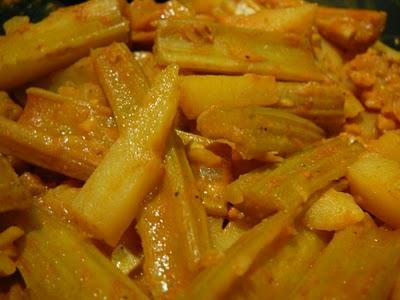 Curry de cardons aux pommes de terre – Cardoon and potato curry