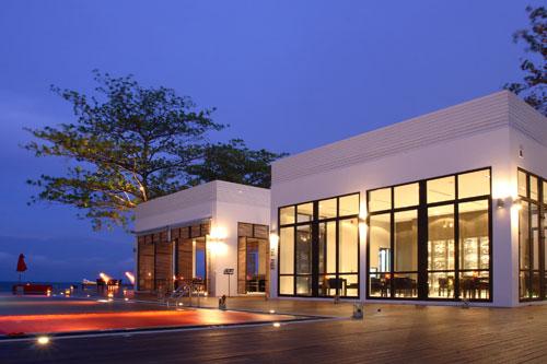 design-hotel-thailand-library