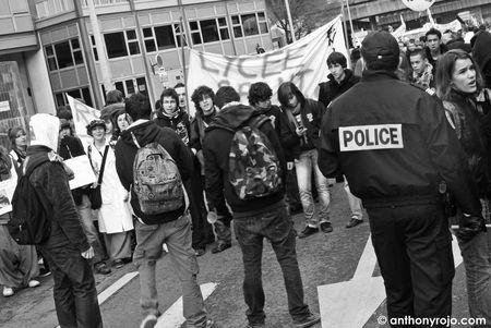 Grève de la Fonction Publique à Bordeaux - Les enseignants et les élèves dans la rue ! IMG_2088