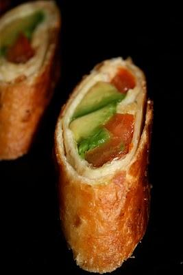 MES BOUCHEES CROUTILLANTES AVOCAT/TOMATE MES BOUCHEES CROUTILLANTES AVOCAT/TOMATE