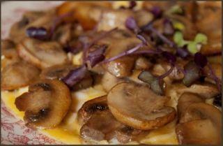 Omelette plate aux champignons, pour ceux qui ne savent pas rouler les omelettes... Omelette plate aux champignons 2