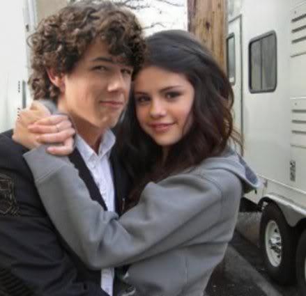 Nick Jonas remet le couvert avec Selena Gomez