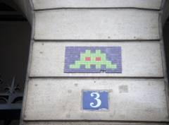 Space Invader rue Auber 2009-11-11.jpg