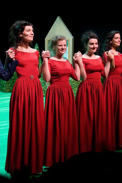 Alice, Helene, Pauline et Flora - Comédiennes Alice, Helene, Pauline et Flora - Comédiennes