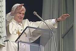 Benoît XVI demande le don de la pleine unité pour tous les disciples du Christ pape1
