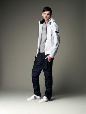 La ligne Burberry Sport Su10_brt_sport_look_03