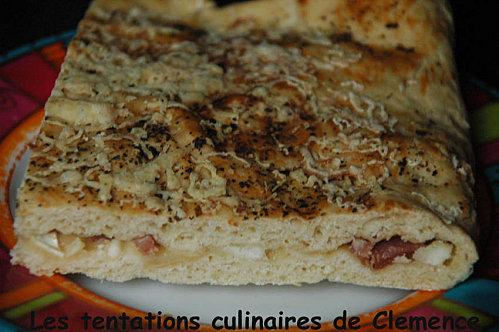 pain-basilic-fourre-au-jambon-de-bayonne-et-chevre2.jpg
