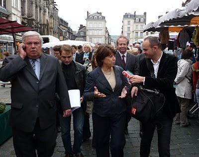 Martine Aubry fait le bon choix en proposant une liste alternative à celle de Georges Frèche Martine Aubry fait le bon choix en proposant une liste alternative à celle de Georges Frèche