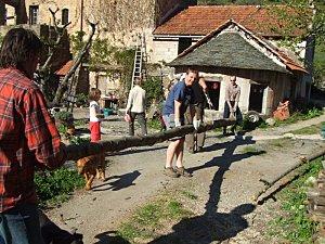 Hors Piste - auf neuen Pfaden - away from mainstream roads la main à la pâte