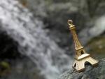 A la cascade de Koindé, dans l'intérieur de la Grande Terre Lettres de Nouvelle-Calédonie : mon abécédaire