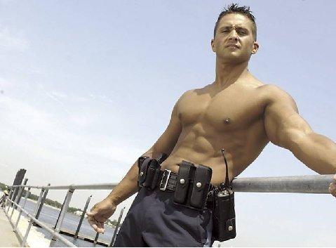policiers-sexy-L-4.jpg