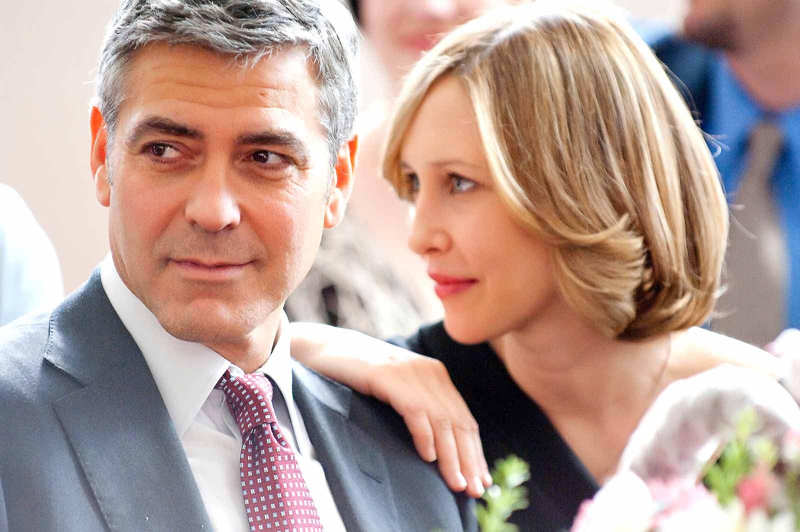 George Clooney et Vera Farmiga. Paramount Pictures France