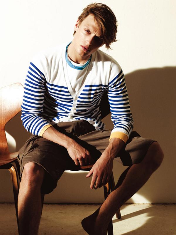 UNIFORM EXPERIMENT – S/S 2010 COLLECTION LOOKBOOK UNIFORM EXPERIMENT – S/S 2010 COLLECTION LOOKBOOK