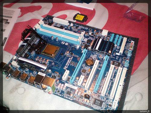 Nouvelle année, nouvel ordinateur… Montage Intel i5 sur Carte mère Gigabyte
