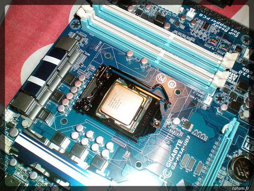 Nouvelle année, nouvel ordinateur… Intel i5 processor 750 2,66 GHz