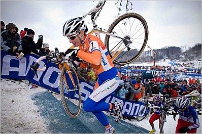 Cyclo cross - Mondiaux Dames - Vos complète sa collection vos-marianne-velo-101.JPG
