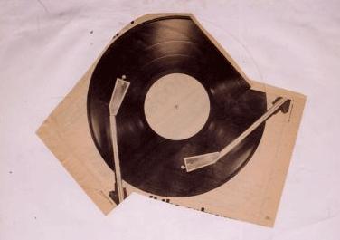 ARTS SONORES, PLATINES PLASTIQUES http://rhizome.org/imagebase/blog/2008/05/untitled.gif