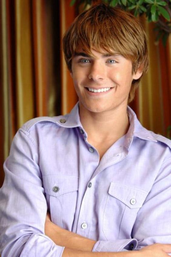 Zac Efron sera Spider-Man ! http://s.chakpak.com/se_images/52496_-1_564_none/zac-efron-wallpaper.jpg