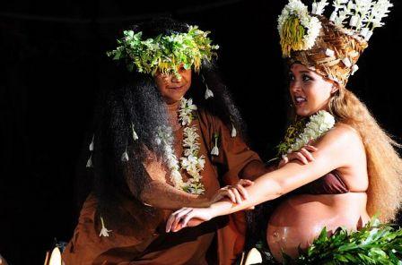 DSC_6519.JPG, sept. 2009 Le Monoi à l'honneur au Heiva i Tahiti 2009 avec Tamariki Poerani