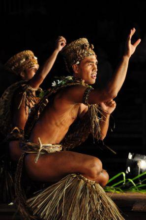DSC_6541.JPG, sept. 2009 Le Monoi à l'honneur au Heiva i Tahiti 2009 avec Tamariki Poerani
